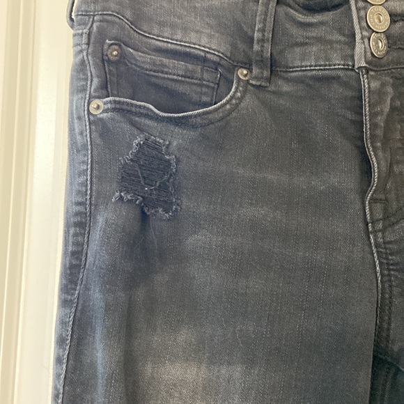 Torrid Premium women’s 10R black distressed jeans, good stretch - Picture 3 of 7